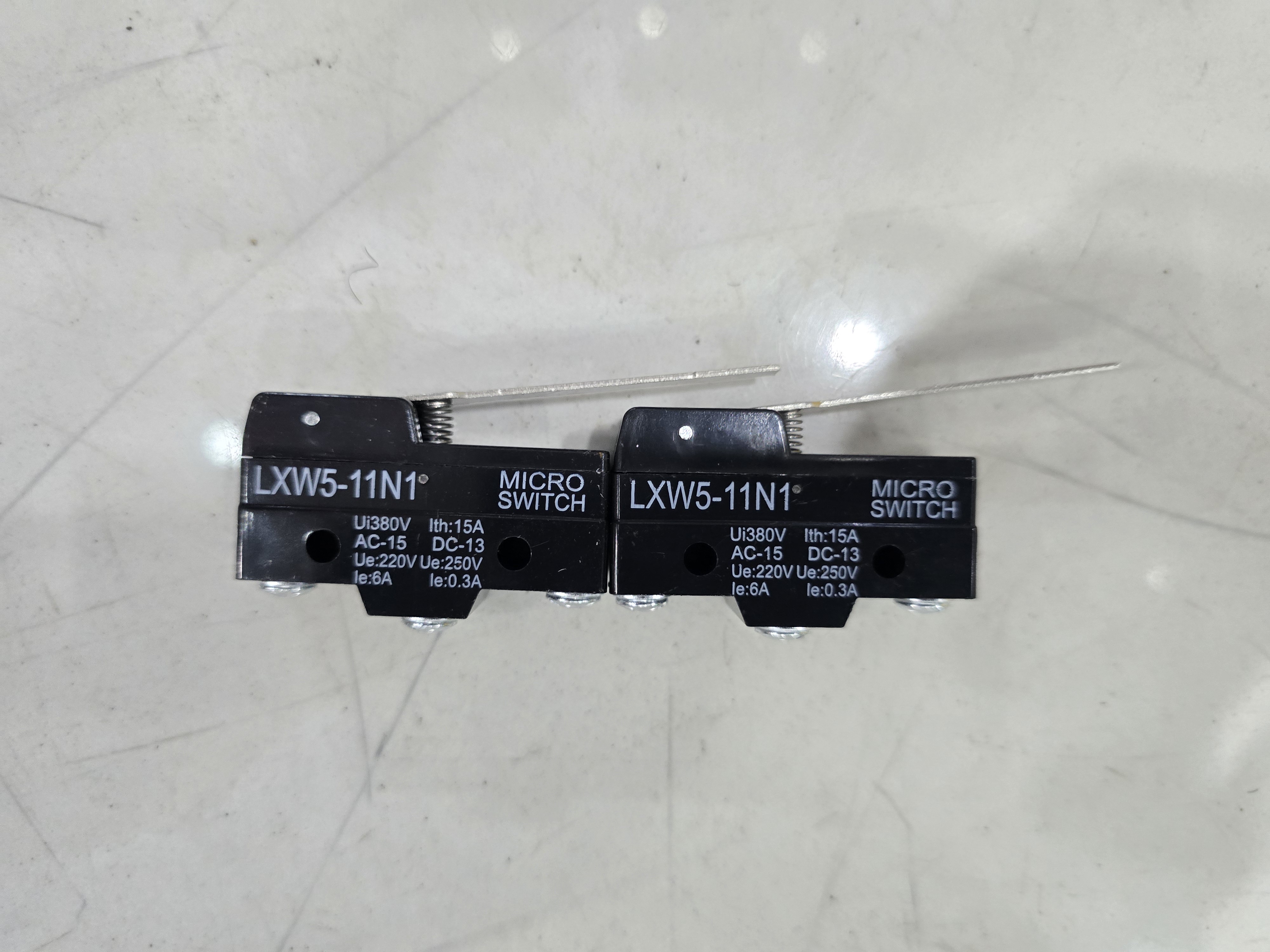 ⚡🎯 LIMIT SWITCH (Pair) - view 1