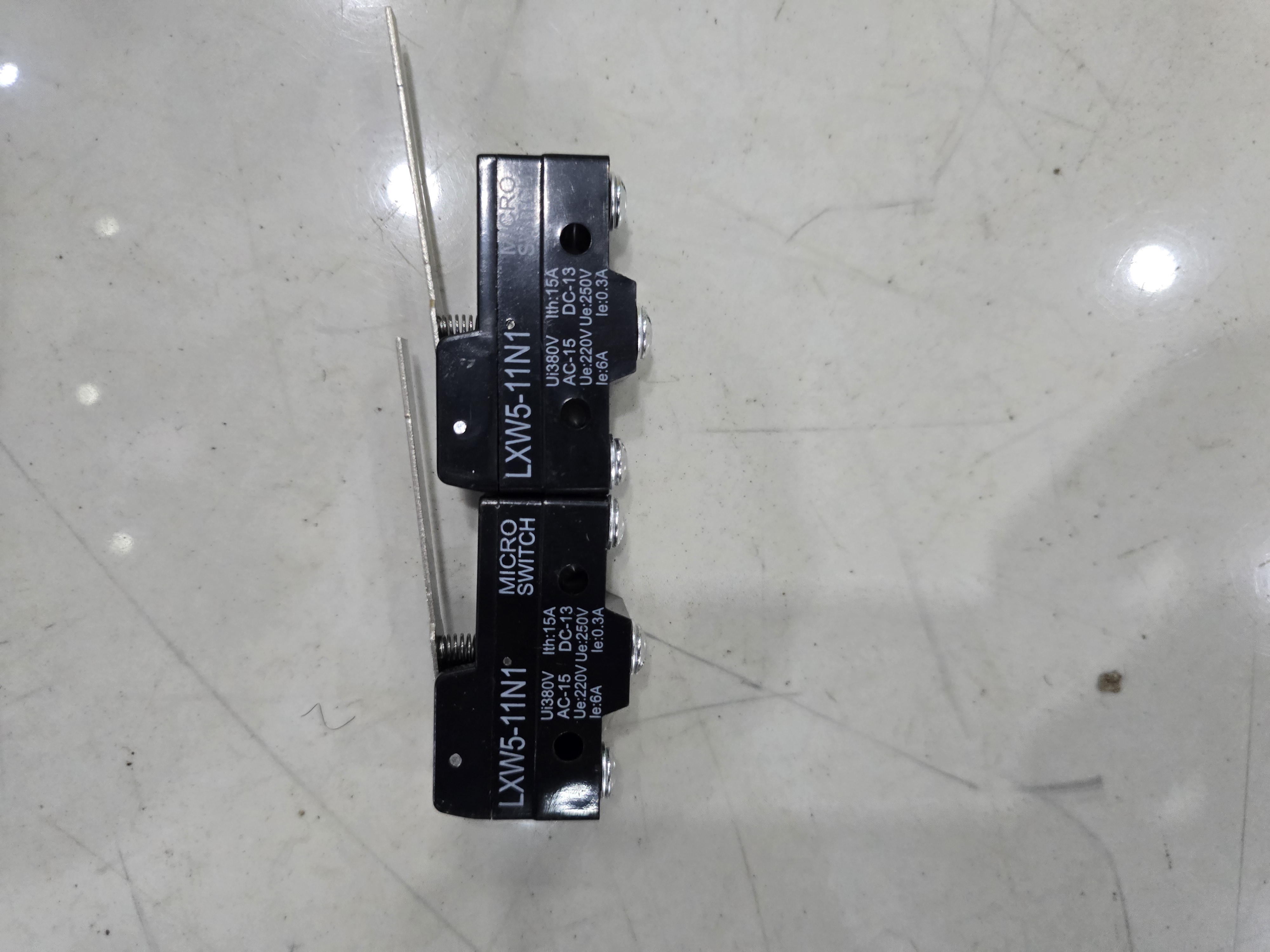 ⚡🎯 LIMIT SWITCH (Pair) - view 2